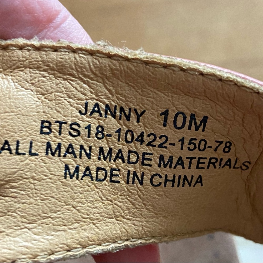 ☀️Bare Traps 😁MAKE OFFER😁 Janny “gladiator” leather sandals - peach, size 10 - Picture 7 of 7
